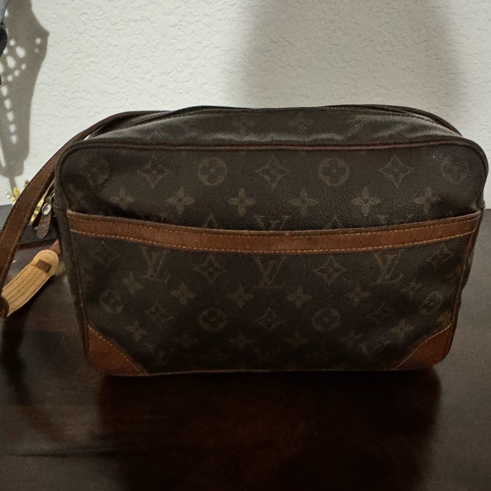 Vintage Louis Vuitton Trocadero Bag, w shoulder strap